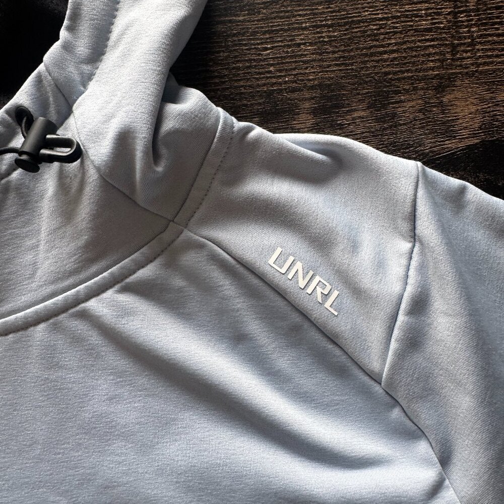 UNRL Mens performance Hoodie - Sky Blue - Size Medium - Excellent Condition